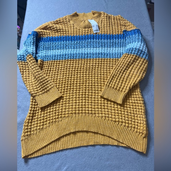 NWT Urban Outfitters BDG Sweater Women’s Medium Max Oversized Waffle Knit Gold - Picture 1 of 8